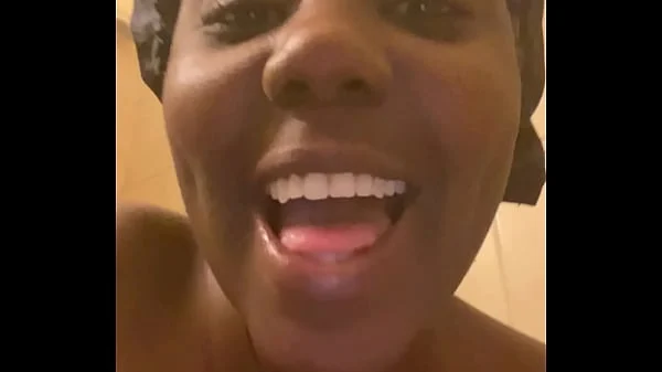shower young ebony showing off the sexual goods